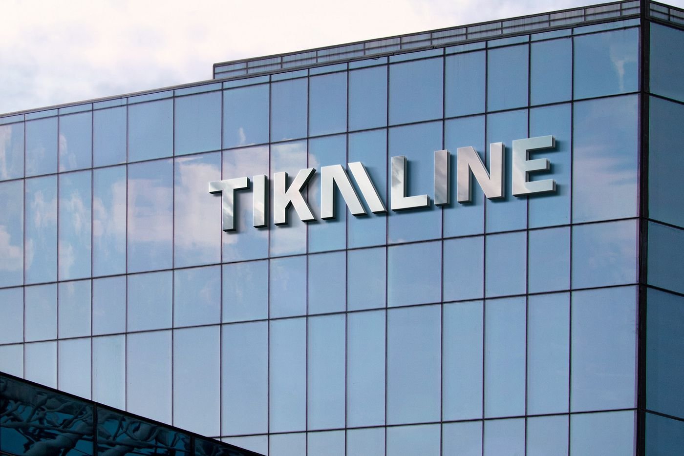 Logistics Identity for Takaline — image 1